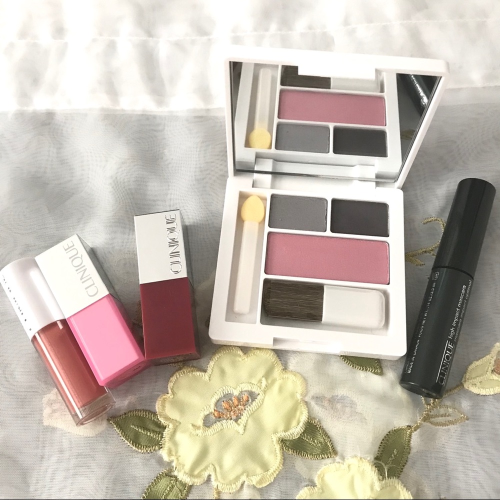 Clinique makeup bundle